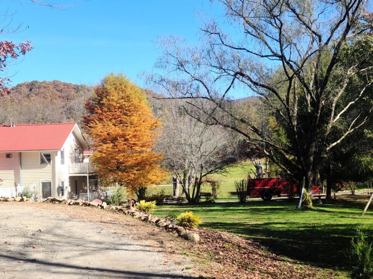 Misty Mountain Inn Blairsville Exterior photo