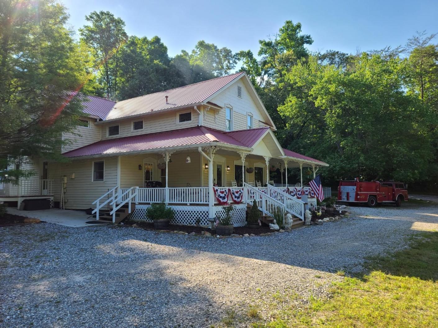 Misty Mountain Inn Blairsville Exterior photo